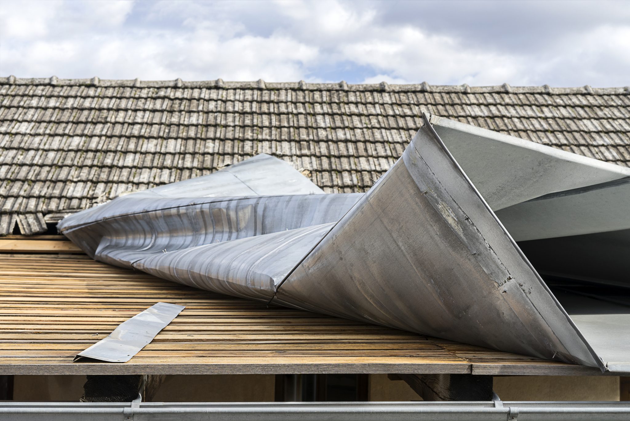 Metal roof top demolished by a strong wind - Beltway ...